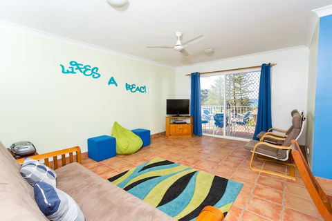 Burleigh Point Holiday Apartments - Holiday Byron Bay 6