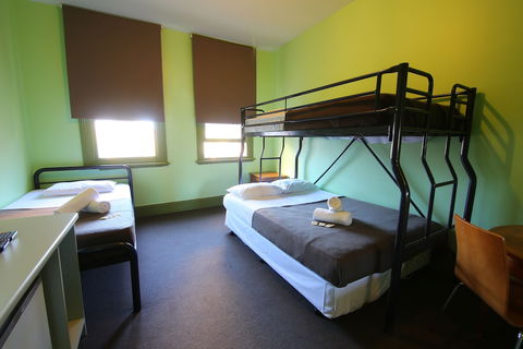 Sydney Central Inn - Hostel - Holiday Byron Bay 3