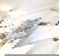 Manly Waves Hotel - Holiday Byron Bay