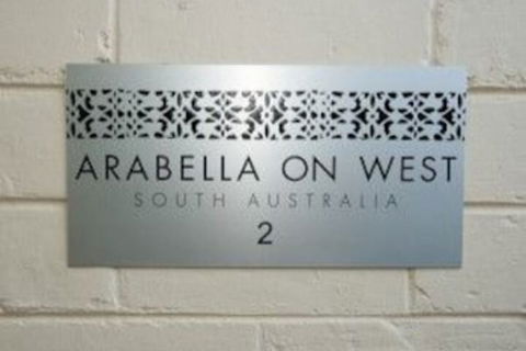 Arabella On West Apartments - Holiday Byron Bay 1