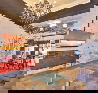 Indulge Apartments - Eighth Street - Holiday Byron Bay