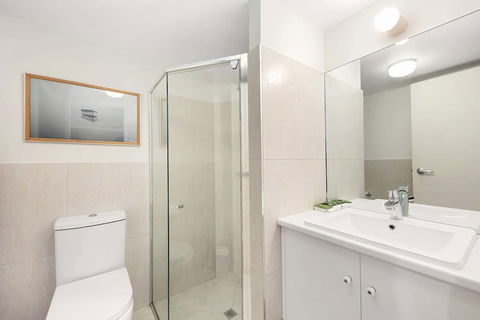 Unit 01 The Noosa Apartments - Holiday Byron Bay 4