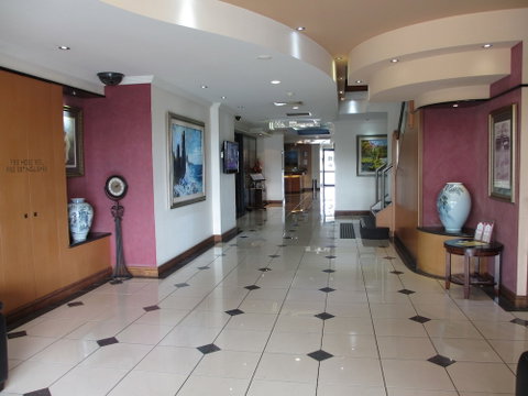 Springwood Tower Apartment Hotel - Holiday Byron Bay 0