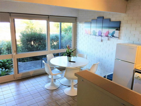 Pacific Heights Holiday Apartments & Munn's Tower House - Holiday Byron Bay 0