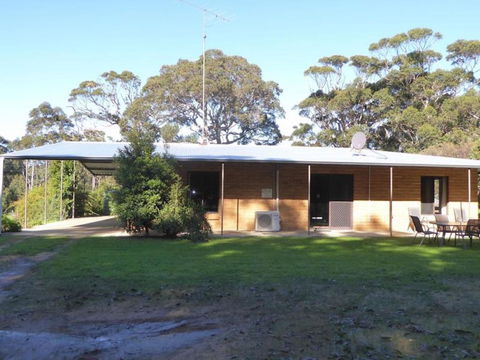 Turner Brook Chalet - Holiday Byron Bay 1