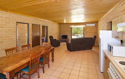 Turner Brook Chalet - Holiday Byron Bay 5