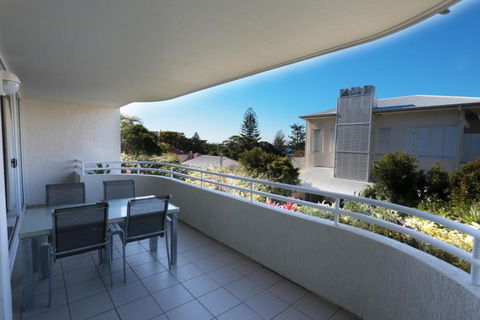Visit The Cote DAzur In Sunshine Beach - Holiday Byron Bay 1
