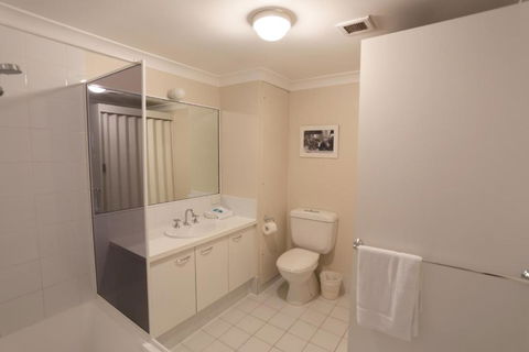 Visit The Cote DAzur In Sunshine Beach - Holiday Byron Bay 3