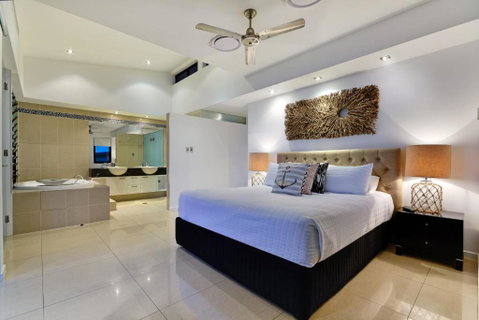 Villa 12 The Edge On Hamilton Island - Holiday Byron Bay 3