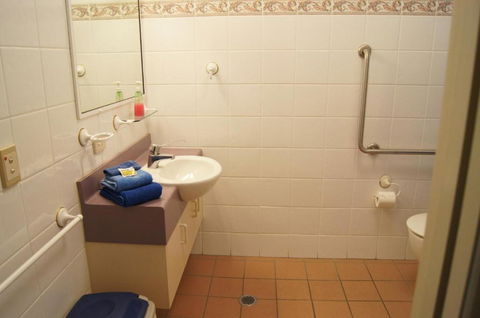 Accommodation On Denham - Holiday Byron Bay 4