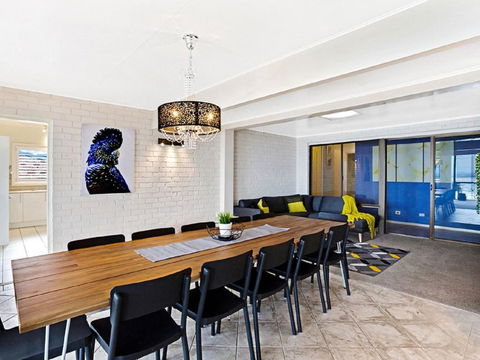 The Bay 25 Wallawa Rd Huge Home With Aircon Spectacular Views & Chromecast - Holiday Byron Bay 3