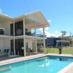 La Riviera - Holiday Byron Bay 0