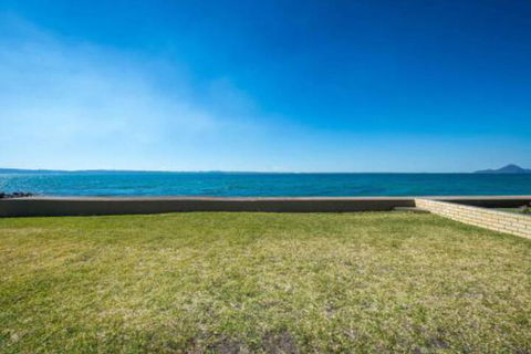Alcheringa Unit 1 / 32 Sandy Point Road - Holiday Byron Bay 4