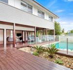 Cottonwood Beach House at Corporate Boardies - Holiday Byron Bay