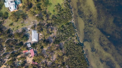 Acacia Lakehouse The Lake At Your Doorstep - Holiday Byron Bay 5