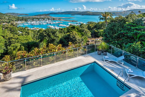 The Vue On Hamilton Island - Holiday Byron Bay 4