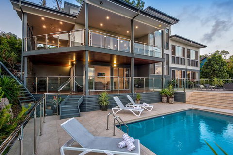 The Vue On Hamilton Island - Holiday Byron Bay 1