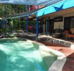43 Double Island Drive Two level holiday home with swimming pool. Located close to beach  CBD - Holiday Byron Bay