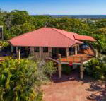 2 / 80 Cooloola Drive Comfortable  cosy unit enjoying ocean views  views to Fraser Island - Holiday Byron Bay