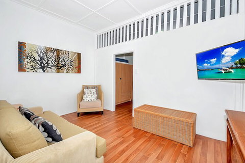 Easy Going Holiday Unit On McKenzie MK6 - Holiday Byron Bay 6