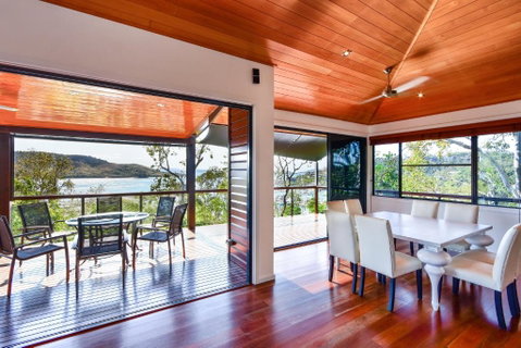 Point Blue On Hamilton Island - Holiday Byron Bay 1