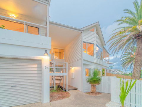EAST COAST ESCAPES Lighthouse Studio - Holiday Byron Bay 4