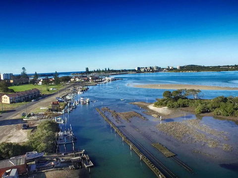 Fairholme 5 Opposite Lake - Holiday Byron Bay 2
