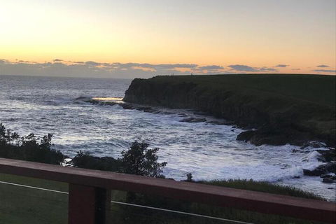 Absolute Oceanfront Cottage - Holiday Byron Bay 7