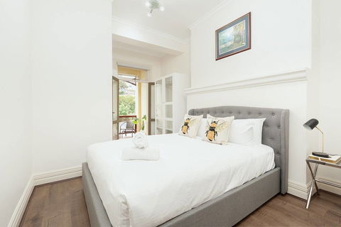 Stunning Sydney Home 4 - Holiday Byron Bay 6