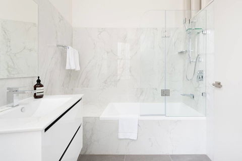 Stunning Sydney Home 4 - Holiday Byron Bay 1