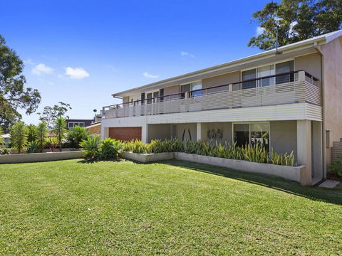 HILLTOP HAVEN In MOLLYMOOK - Holiday Byron Bay 5