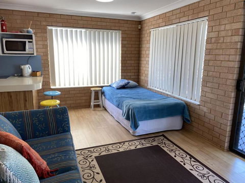 NARRAWALLEE RETREAT - Holiday Byron Bay 2