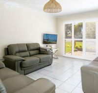 Serendipity Townhouse - Holiday Byron Bay