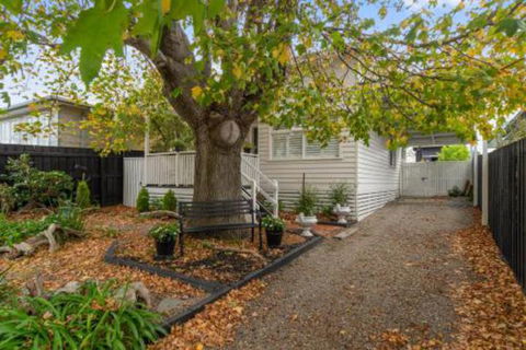 Amber Cottage Luxury Seaside Retreat With Outdoor Spa! - Holiday Byron Bay 7