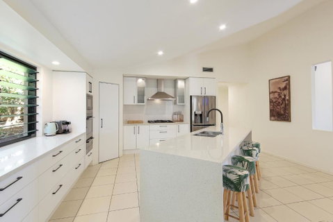 20 Avalon Street Coolum Beach Pets Welcome - Holiday Byron Bay 3