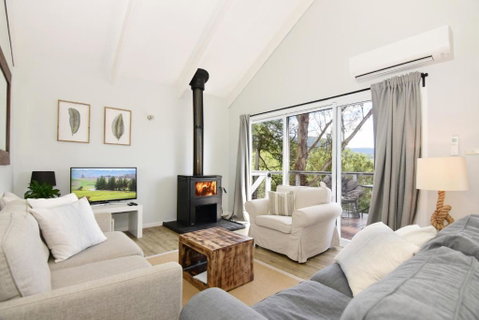 Treetops Newly Renovated In The Village! - Holiday Byron Bay 3