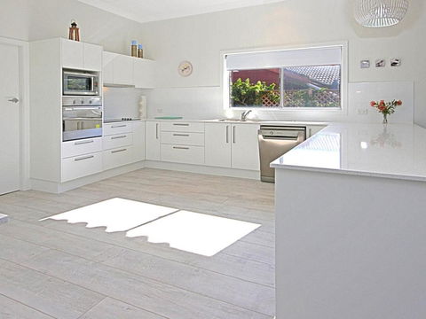 Fairwater In Mollymook - Holiday Byron Bay 3
