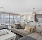 House on the Hill inspired coastal Hamptons vibe - Holiday Byron Bay