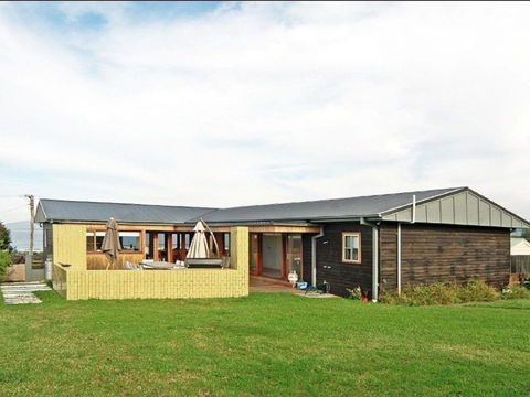 Prime Position Across From Seven Mile Beach - Holiday Byron Bay 6