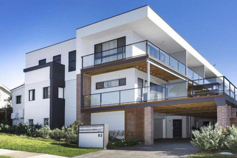 Surf Beach Townhouse - Holiday Byron Bay 0
