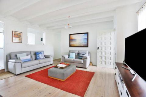 Azure Absolute Beachfront Pet Friendly - Holiday Byron Bay 5