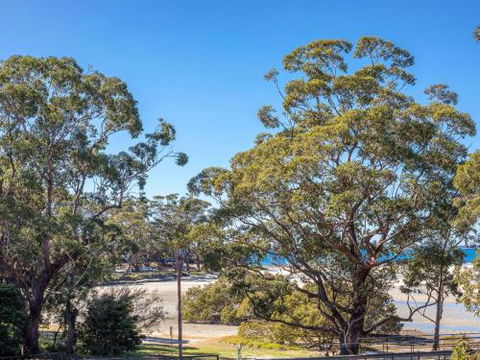Aqua View (By Jervis Bay Rentals) - Holiday Byron Bay 4