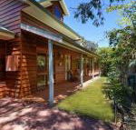 Semaphore Beach House - Holiday Byron Bay