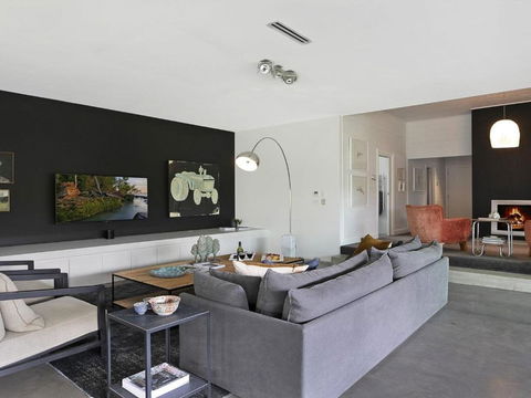 Greywood Classic Highlands Charm & Serene Living - Holiday Byron Bay 6