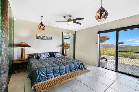 Eagles Loft - Holiday Byron Bay 1