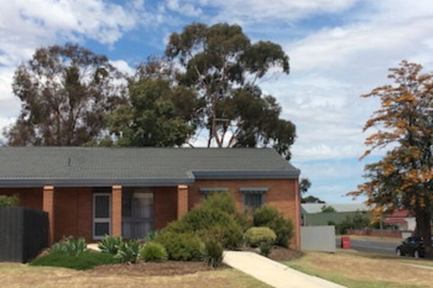 Dunolly Broadway B&B - Holiday Byron Bay 0