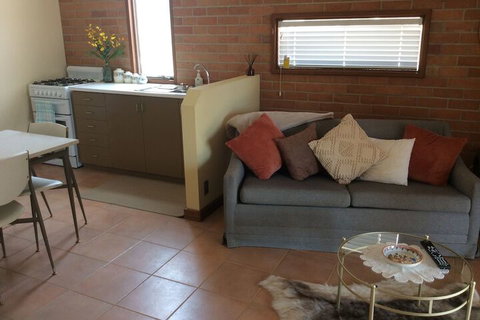 Dunolly Broadway B&B - Holiday Byron Bay 3