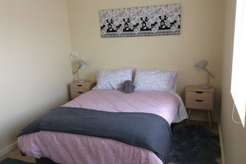 Dunolly Broadway B&B - Holiday Byron Bay 4