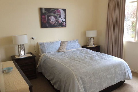Dunolly Broadway B&B - Holiday Byron Bay 5