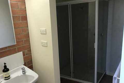 Dunolly Broadway B&B - Holiday Byron Bay 7